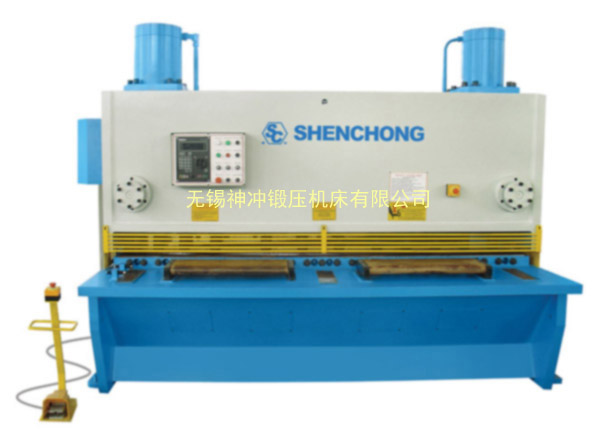 QC11K-20×2500數(shù)控剪板機(jī).jpg